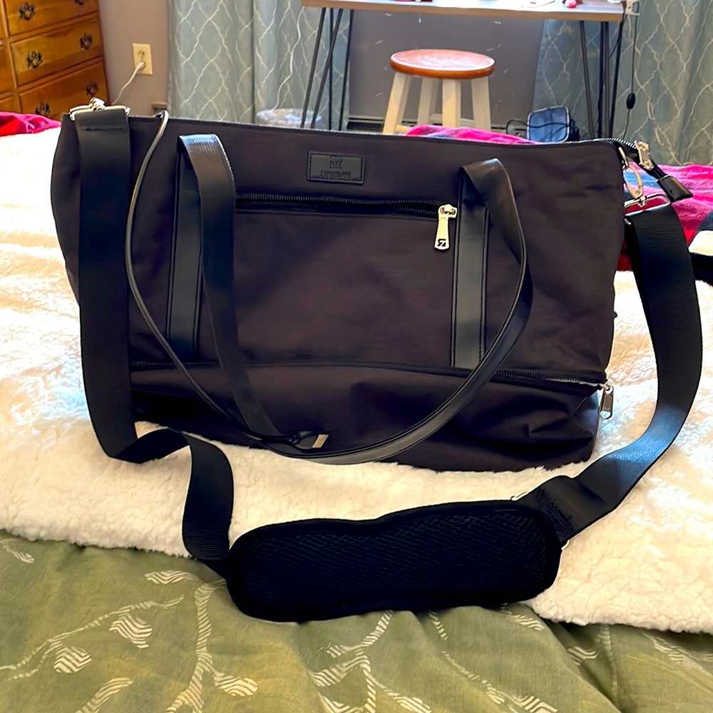 Lunch Tote Bag 2 Layer-with USB Port Aluminum Foil Reusable Lunch Box. New